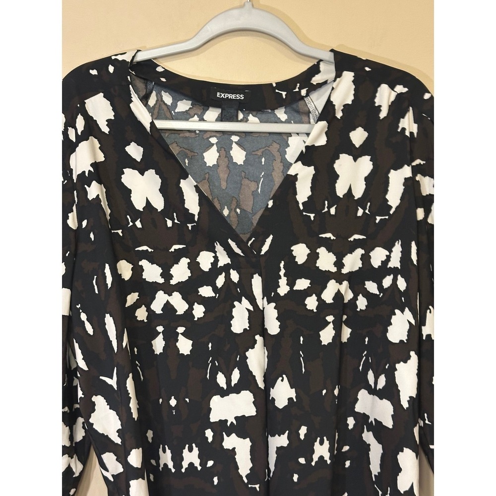 Express Womens Blouse Large Black Brown Abstract Print V-Neck Conscious Edit Top - Picture 4 of 7